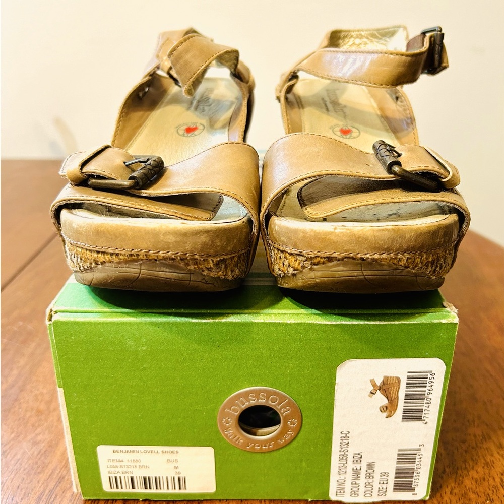 BUSSELA LADIES WEDGE SANDLE SIZE 39/9 COLOR TAN ATHENTIC